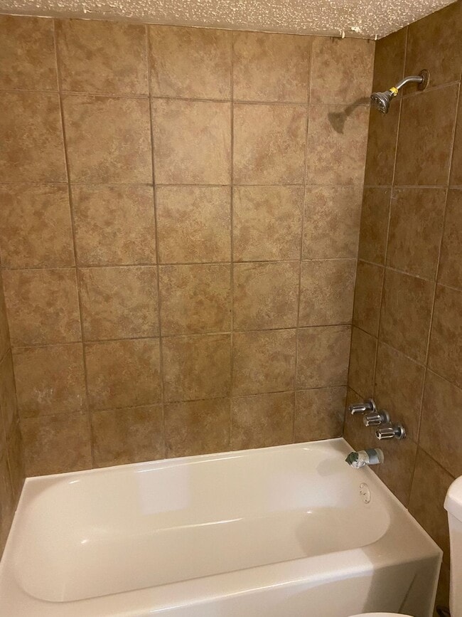 Photo - Cozy 2/1 Apartment, Move in Ready, Move in Special!