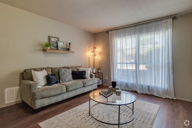1BR, 1.5BA-765SF - The Cottages at Hefner Road