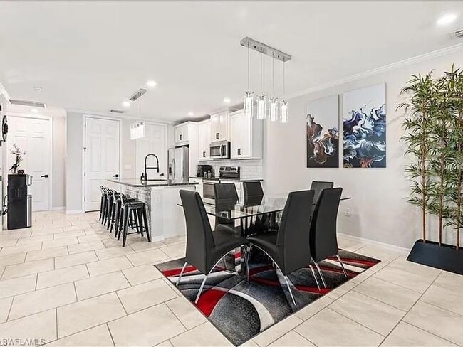 Foto del edificio - 14672 Edgewater Cir