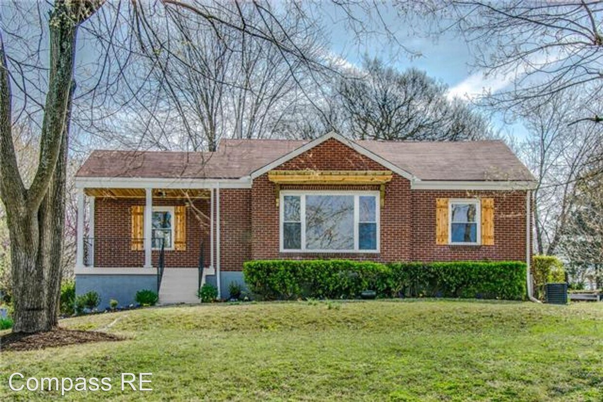 3 br, 2 bath House 615 Skyview Dr. House Rental in Nashville, TN