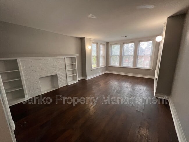 Building Photo - 8137 S Evans Ave