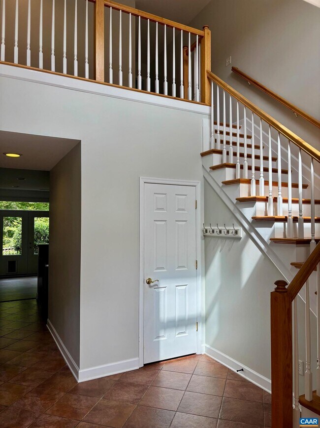 Building Photo - 1270 Chatham Ridge