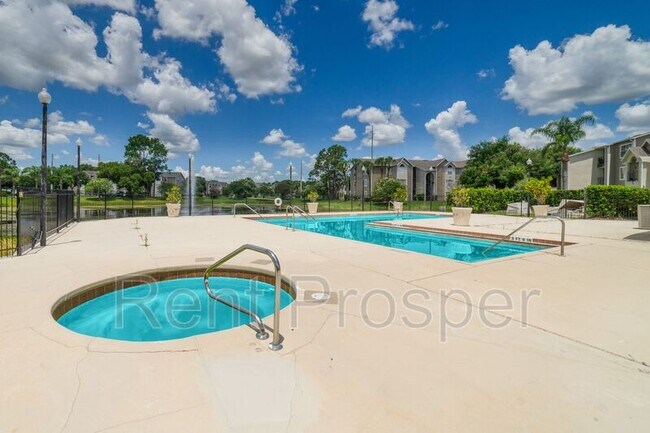 Foto del edificio - 4740 Walden Cir