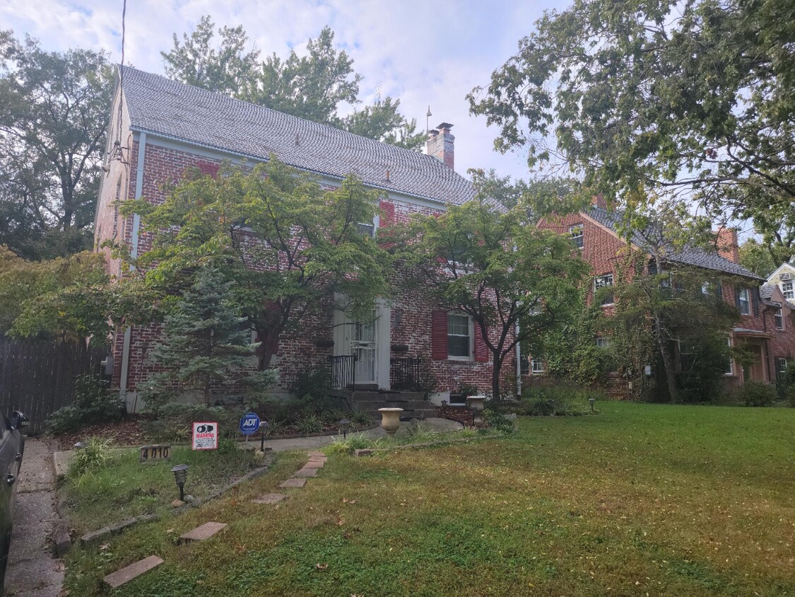 Front of the house - 4010 Argyle Ter NW