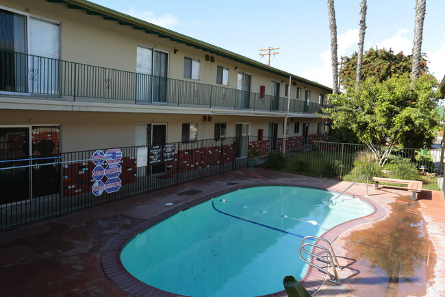 Building Photo - Aloha Vista Apartments