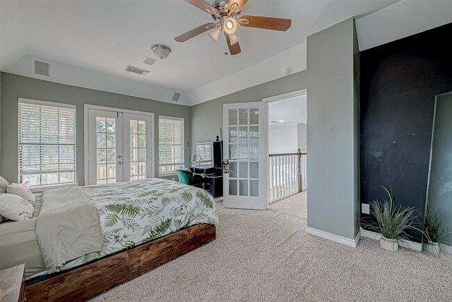 Foto del edificio - 8006 Devlin Dr