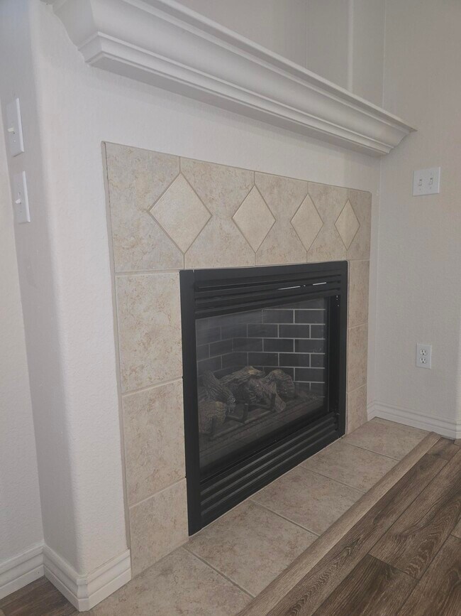 Foto del edificio - 772 Glen Ct