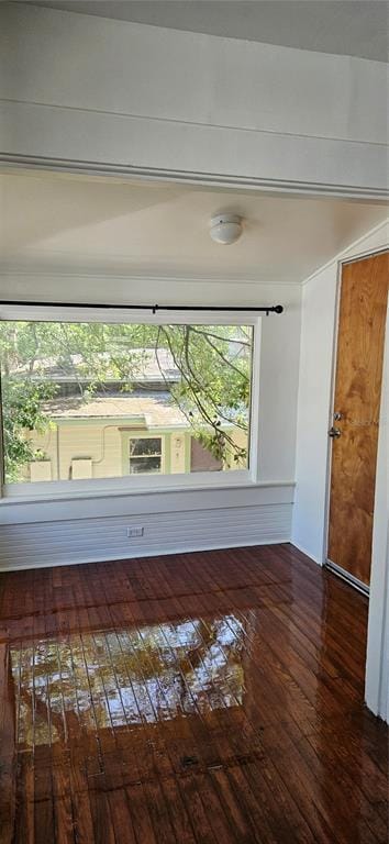 Foto del edificio - 708 Grove St N