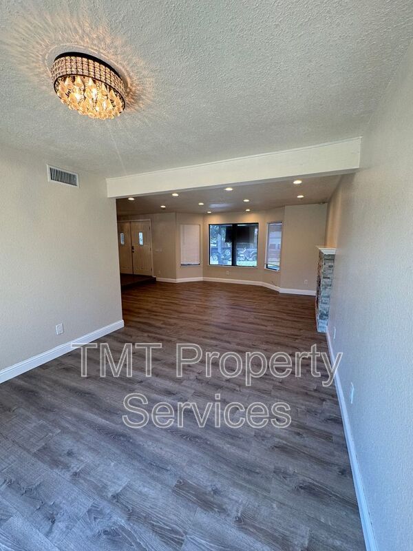 Building Photo - 6931 Cobblestone Way