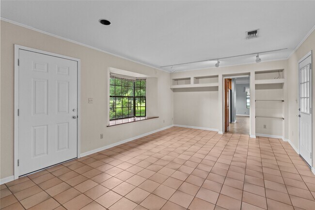 Building Photo - 4848 Wickwillow Ln