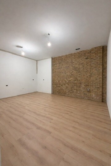 Foto del edificio - 22-26 N Pulaski Rd