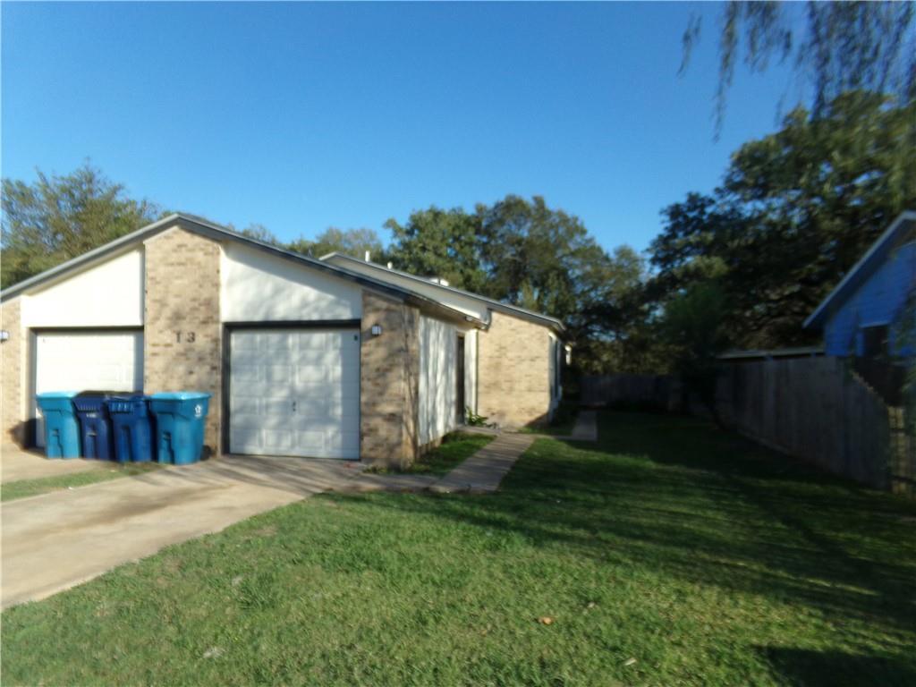 813 Lloyd Ln, Elgin, TX 78621 Townhome Rentals in Elgin TX