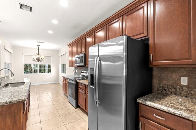 Building Photo - 6809 Osage Cir
