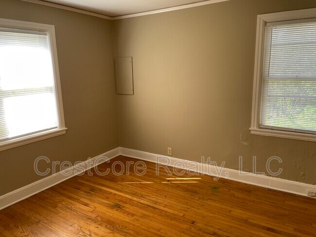 Building Photo - 4008 Philsdale Ave