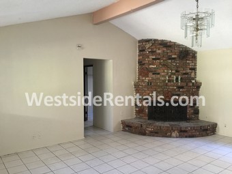 Primary Photo - 500 Pomelo Ave