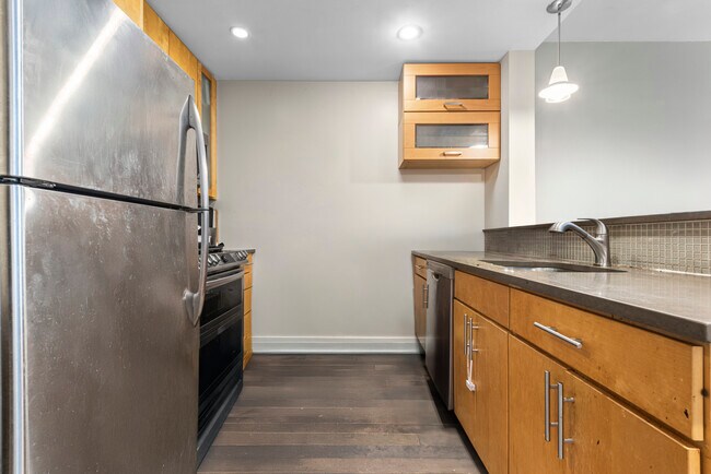 Foto del edificio - 3312 Hudson Ave