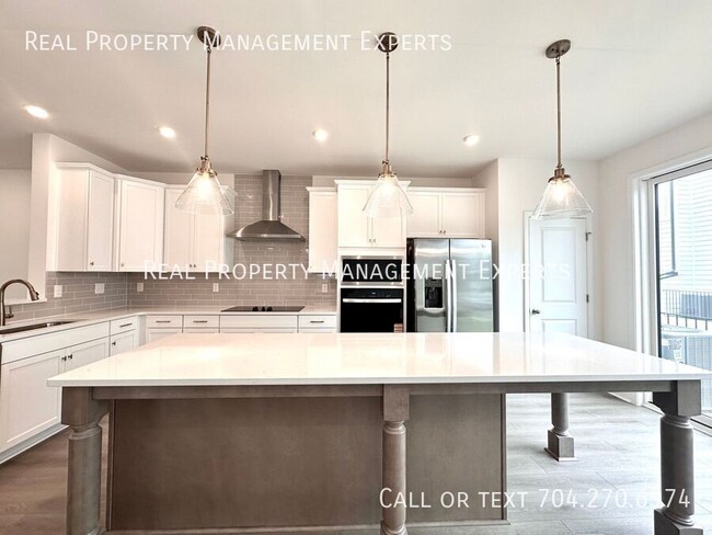Foto del edificio - 15328 Ballancroft Pkwy