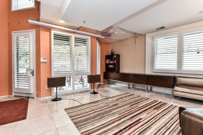 Foto del edificio - 1688 N Quinn St