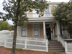 Building Photo - 2119 E Broad St