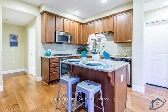 Building Photo - 641 Turnbuckle Dr