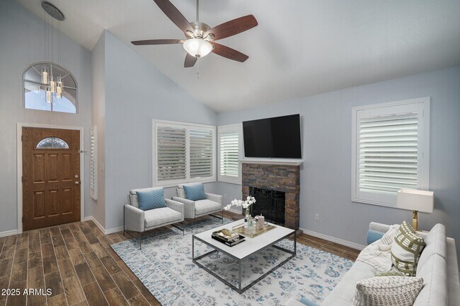 Foto del edificio - 6820 S Roosevelt St