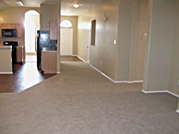 Building Photo - 10410 Falling Rapids Ct