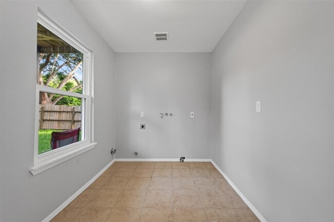 Building Photo - 3431 Quail Meadow Dr
