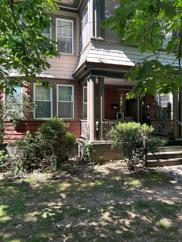 786 Elm St, New Haven, CT 06511 Room for Rent in New Haven, CT