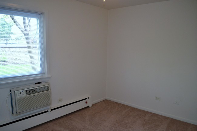 Foto del edificio - 570 Seegers Rd