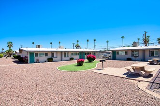 Building Photo - 2201 W Heatherbrae Dr