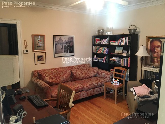 Foto del edificio - 2311 W Giddings St