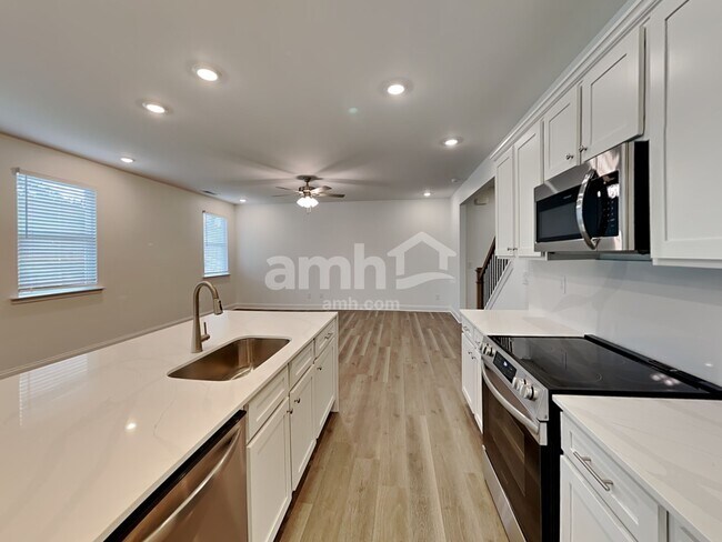 Foto del edificio - 1031 Highland Walk