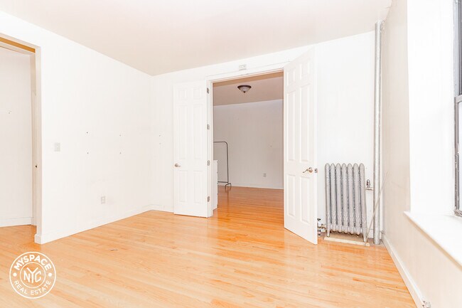 Foto del edificio - 1040 Park Pl