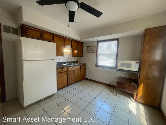 Building Photo - 3 br, 1 bath House - 5554 N Hopkins St.