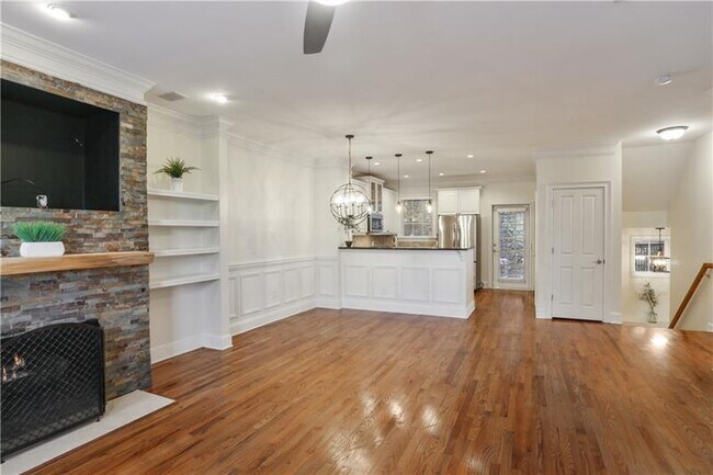 Foto del edificio - 1441 Ashford Creek Cir NE