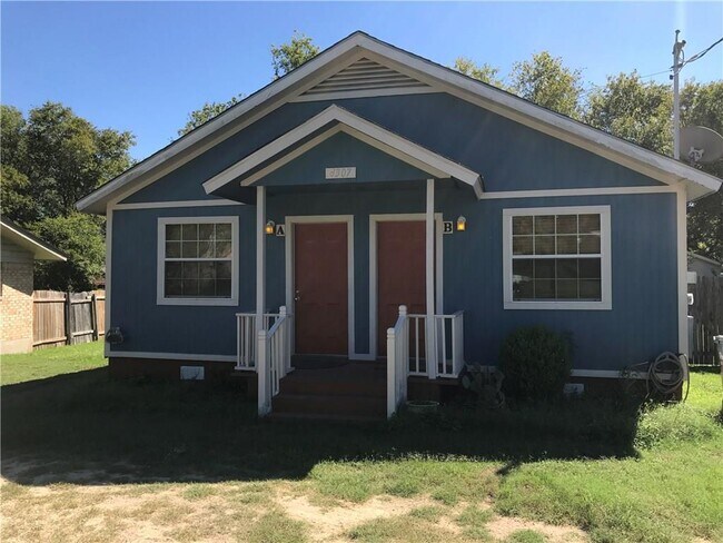 Foto del edificio - 4307 Shallowbrook Trail