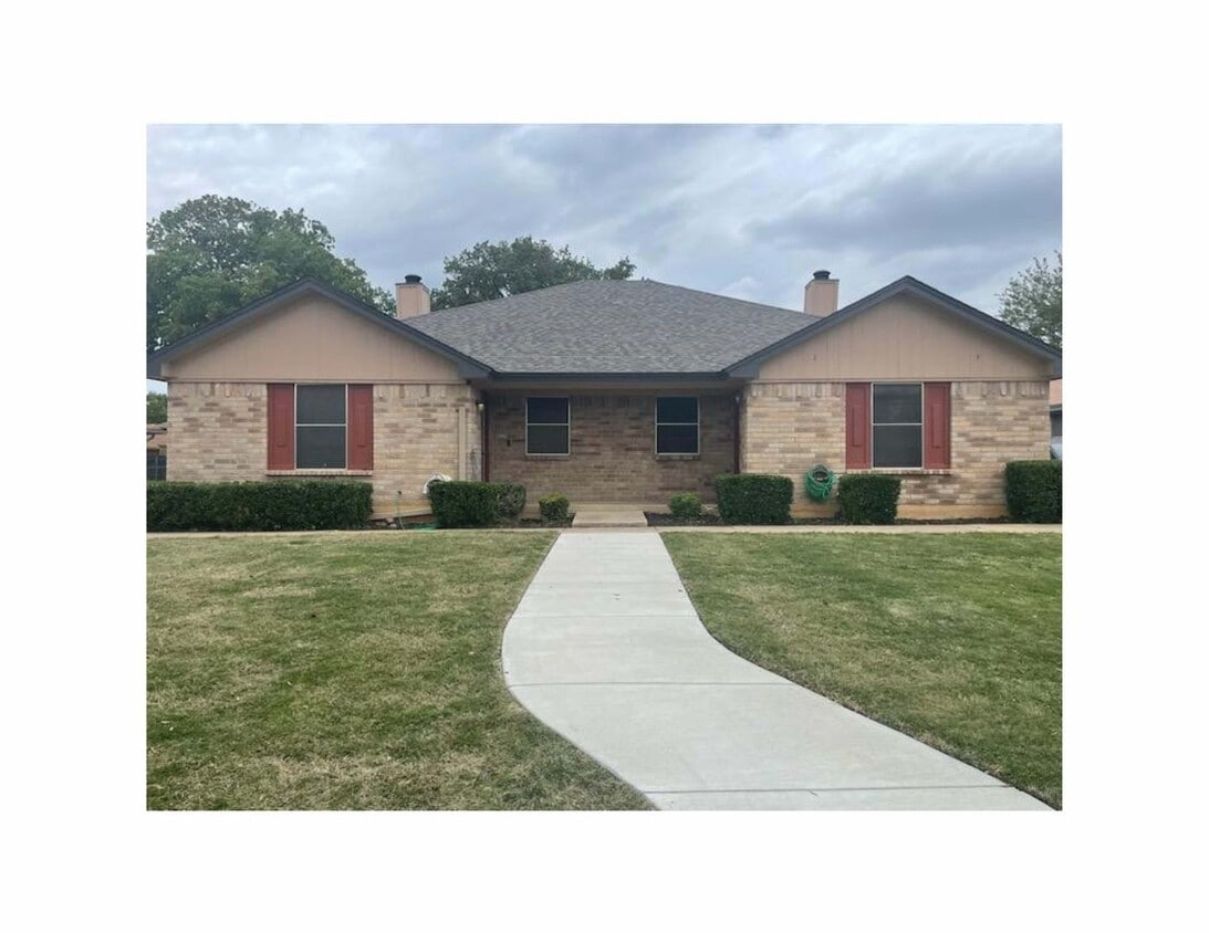 Photo - 7763 Sable Ln