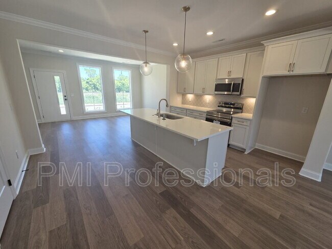 Foto del edificio - 1341 Rebecca Johns Dr