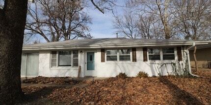 Building Photo - 2424 Himes Rd Building Photo - 2424 Himes Rd