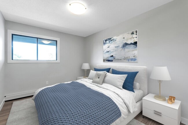 Building Photo - The Standard