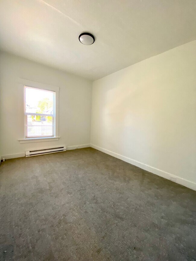 1421 On Queen Anne Apartments Apartments in Seattle, WA