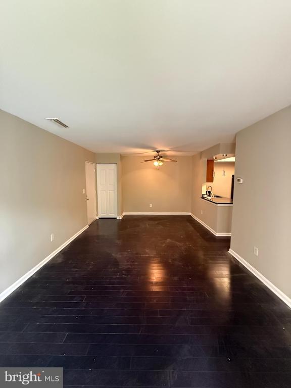 Foto del edificio - 14807 Rydell Rd
