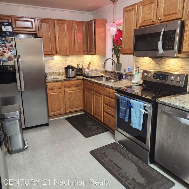 Building Photo - 4 br, 2 bath House - 181 Ridgewood Parkway