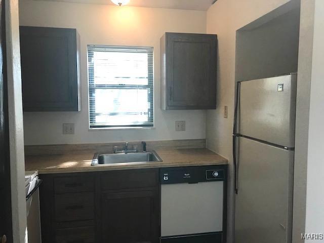 Building Photo - 84 Peachtree Ln