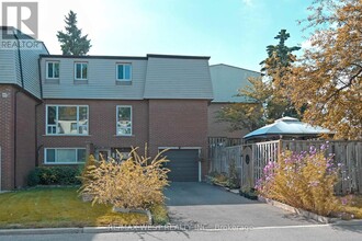 Building Photo - 3175 Kirwin Ave