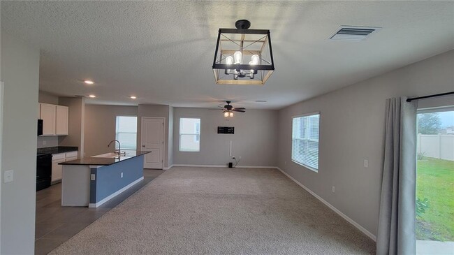 Building Photo - 32860 Brooks Hawk Ln