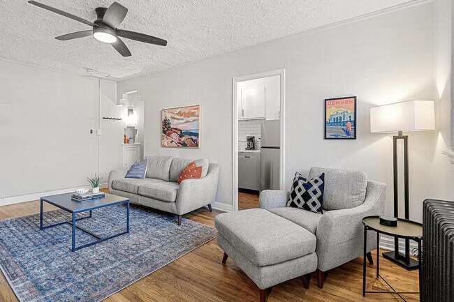 Foto del edificio - 1666 Detroit St