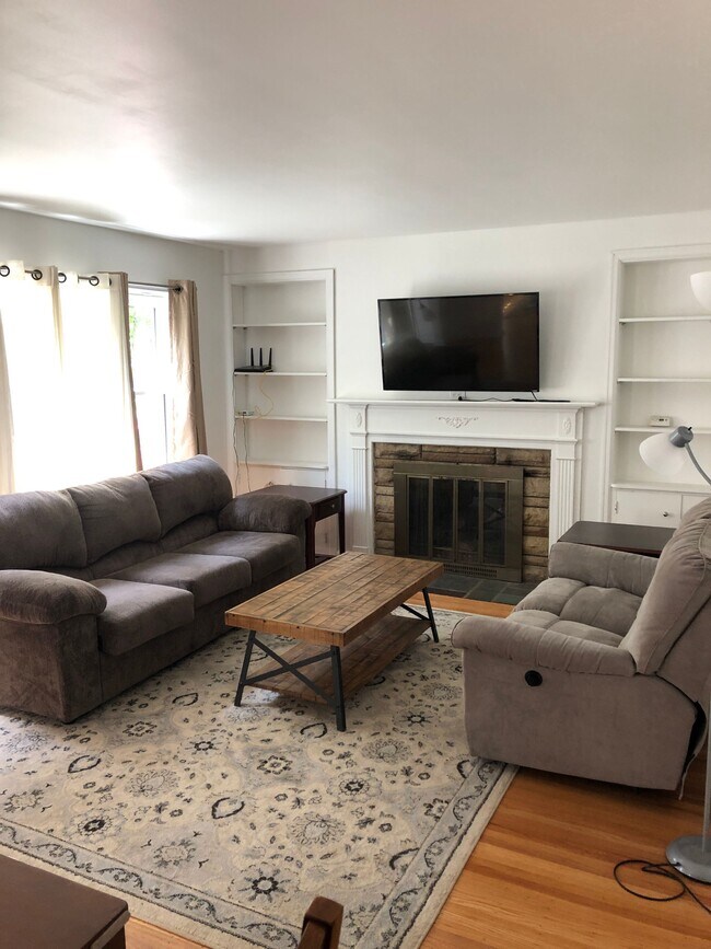 Building Photo - 108 Edgemont Rd