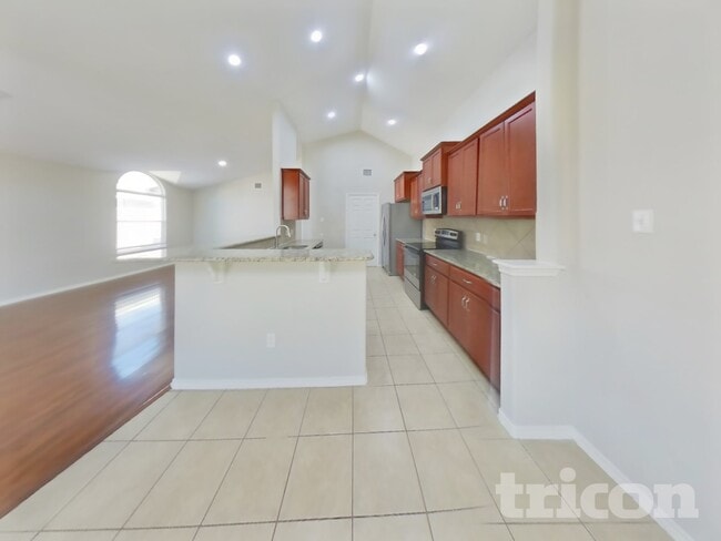 Building Photo - 347 Foster Ln