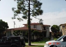 Foto del edificio - 10531 Crenshaw Blvd